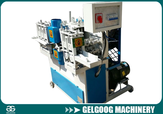 Broom Handle Molding Machine